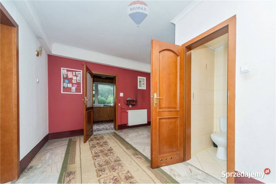 Dom z potencjałem inwestycyjnym w Jawiszowicach asfalt Domy Jawiszowice