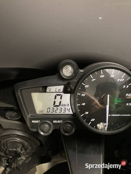 Yamaha R1 rn09 niski przebieg 32334 Super stan Domaniewice