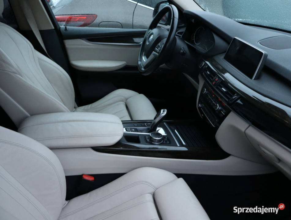 BMW X5 xDrive25d światła do jazdy dziennej Piaseczno