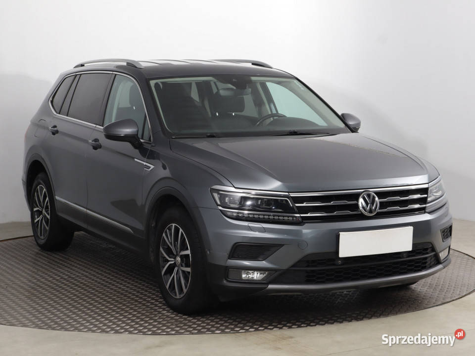 VW Tiguan Allspace 14 TSI kamera cofania dolnośląskie Bielany Wrocławskie