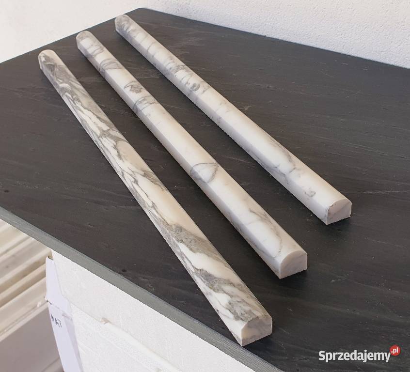 Wałek Marmurowy ścienny Bianco Carrara Wykończenie Bielawa