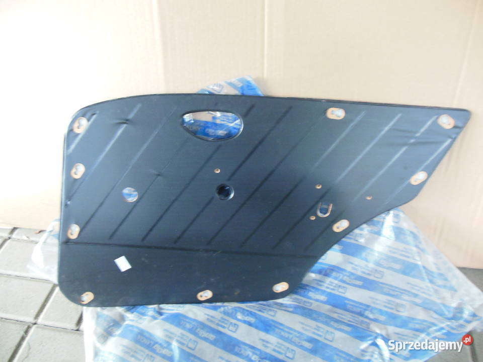 735242144 Płat poszycia drzwi tył lewych Siena Tapicerki samochodowe sprzedam