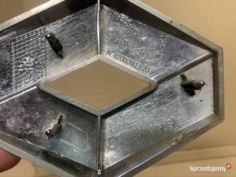 8200110420 emblemat znaczek renault espace IV 4 Akcesoria samochodowe Szczecin