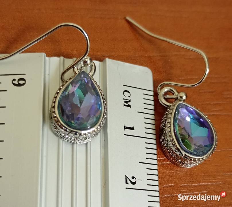 Delikatnie lekkie kolczyki