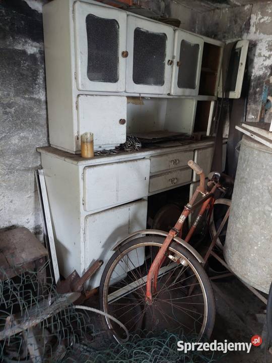 Stary kredens kuchenny drewniany PRL retro Kredensy i witryny Surowe
