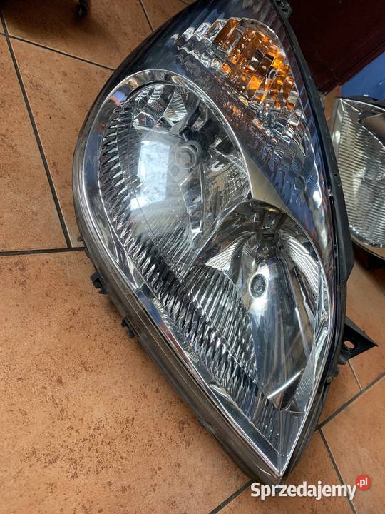 Lampa prawa przód CITROEN C5 XENON kompletna Części Margonin sprzedam