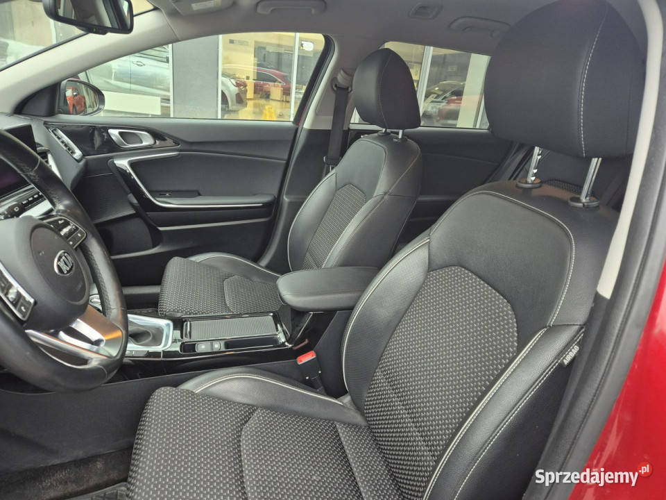 Kia Nowy Ceed 14 TGDI 140 7DCT Wersja Business gniazdo USB sprzedam