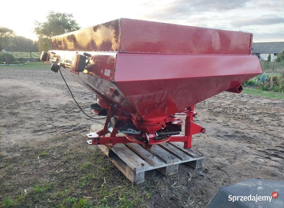 Sprzedam rozsiewacz Lely Centerliner CB 1000l Wizna