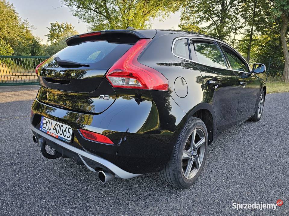 Sprzedam Volvo V40 20 diesel 120 wersja Rdesign aluminiowe felgi Kłodawa