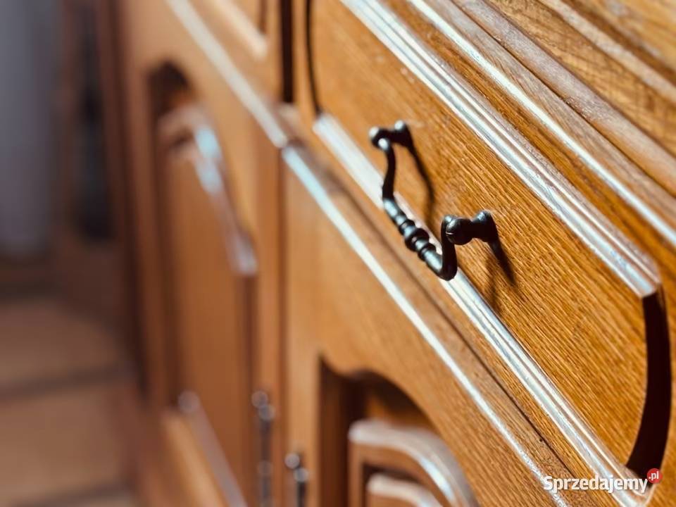 Pakowna komoda dębowa pod telewizor z Niemiec