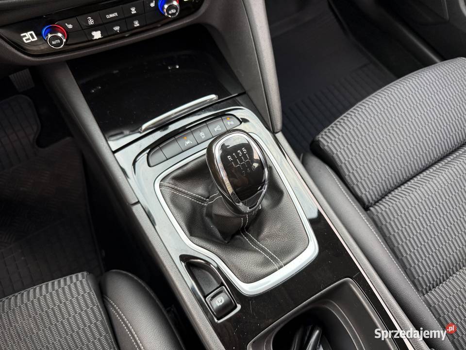 Opel Insignia 15 BENZYNA Klimatronik Nawigacja Konin