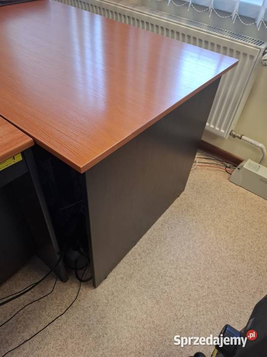 Biurko bez szuflad i szafek brązowe Tychy