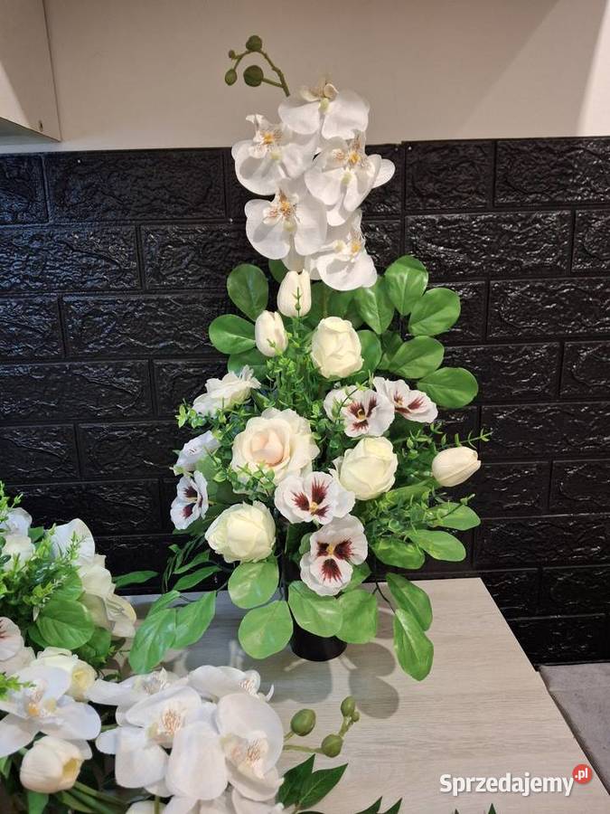 Kompozycja wiazanka na cmentarz Wszystkich Świętych Kwidzyn