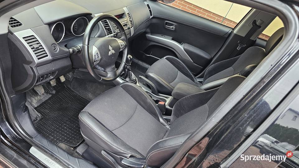 Mitsubishi Outlander 20 DID 140 4x4 2009r Lift aluminiowe felgi Outlander Zarszyn