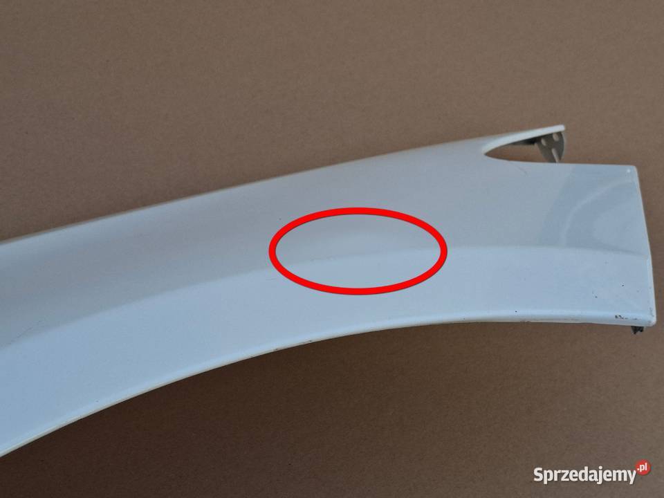 MERCEDES BKLASA W247 BŁOTNIK PRAWY PRZÓD PRZEDNI Bieleń