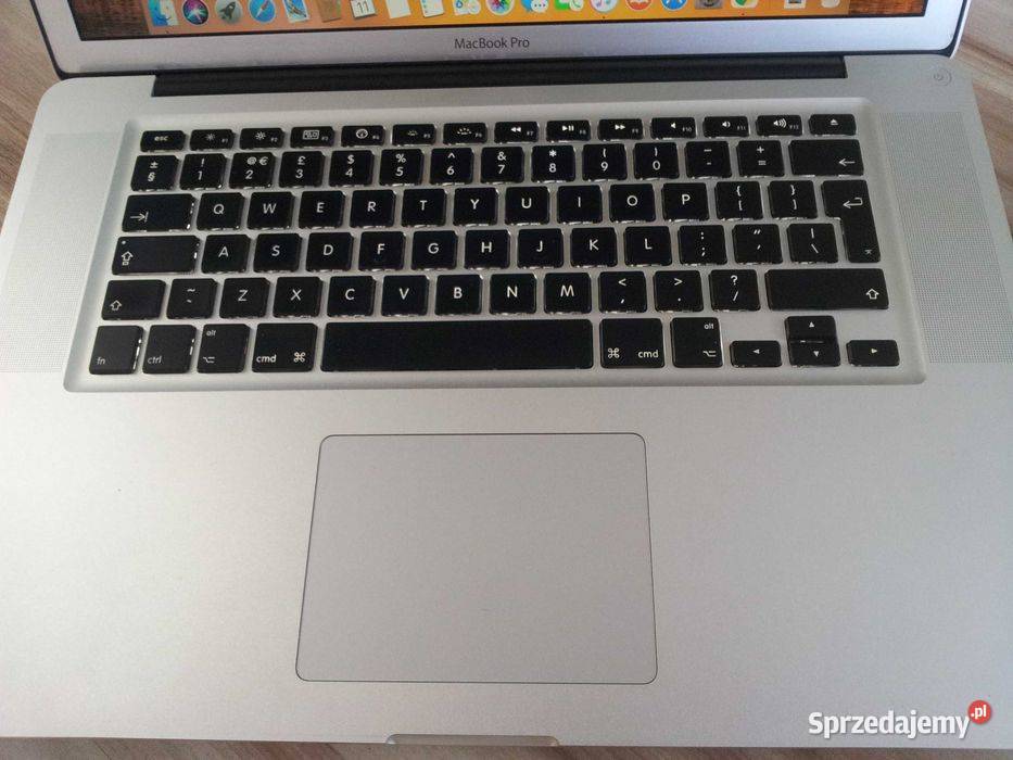 Apple MacBook Pro15 i7 intel 4x230Ghz 12 256ssD Latoszyn