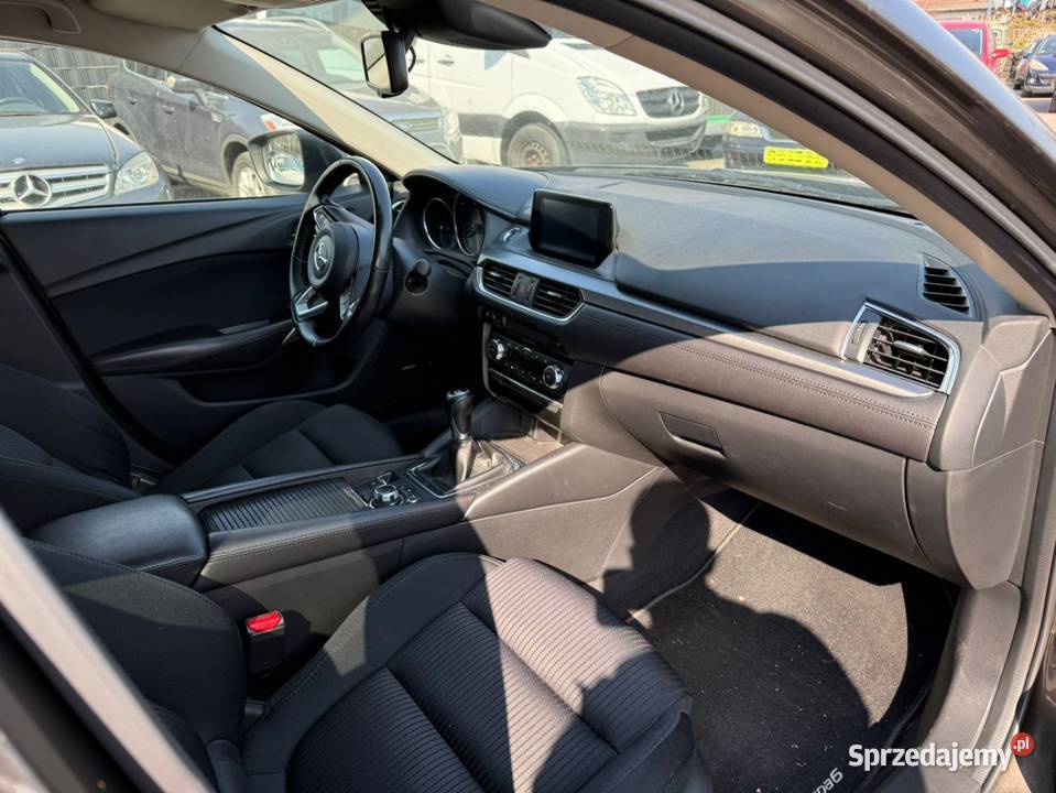 Mazda 6 uszkodzona 18r Benzyna Ostrowiec Świętokrzyski sprzedam