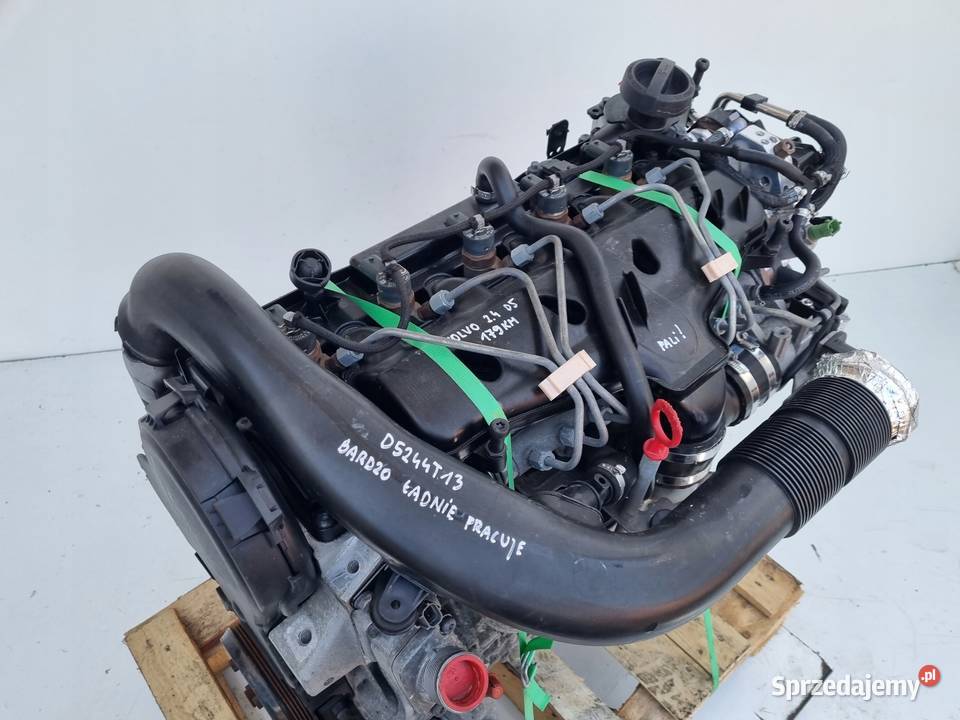 SILNIK Volvo S40 II 24 D5 179 0412r D5244T8