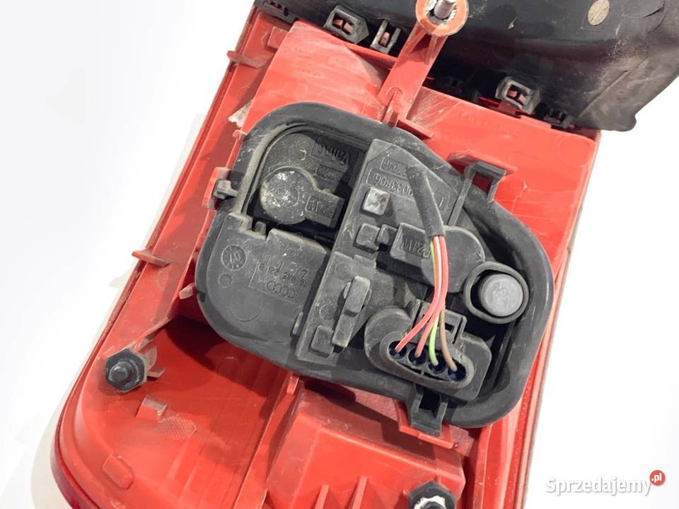 LAMPA LEWY TYŁ AUDI A6 C6 4F9945095H Kombi 0411 Motoryzacja sprzedam
