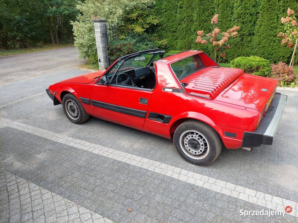 Bertone x19 fiat produkcji 1988 nowy lakier Rok produkcji 1988 X1/9