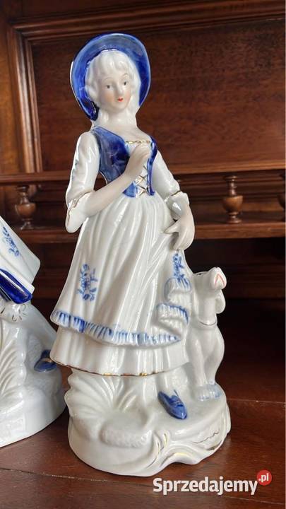 Figurka pary Damy z pieskiem i Dworzanina z Gdańsk