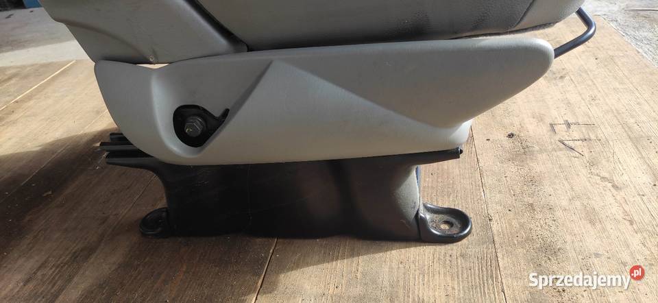 Siedzenie pasażera Trafic Vivaro Primastar Rzepiennik Strzyżewski