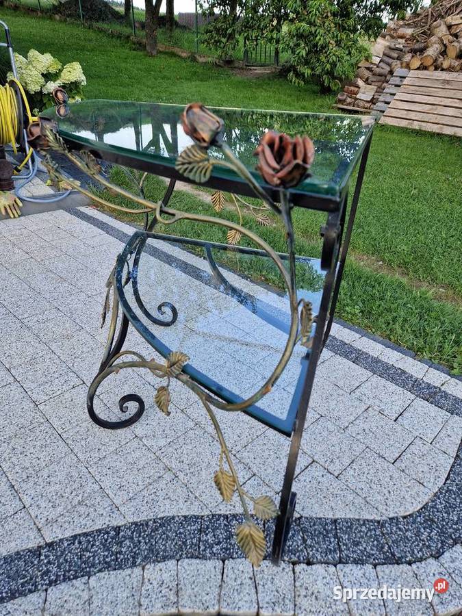 Stolik szklany narożny kuty stelaż