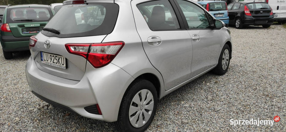 Toyota Yaris 46 15l 112HP 2020r III 20112019 wielofunkcyjna kierownica Stare Budy sprzedam