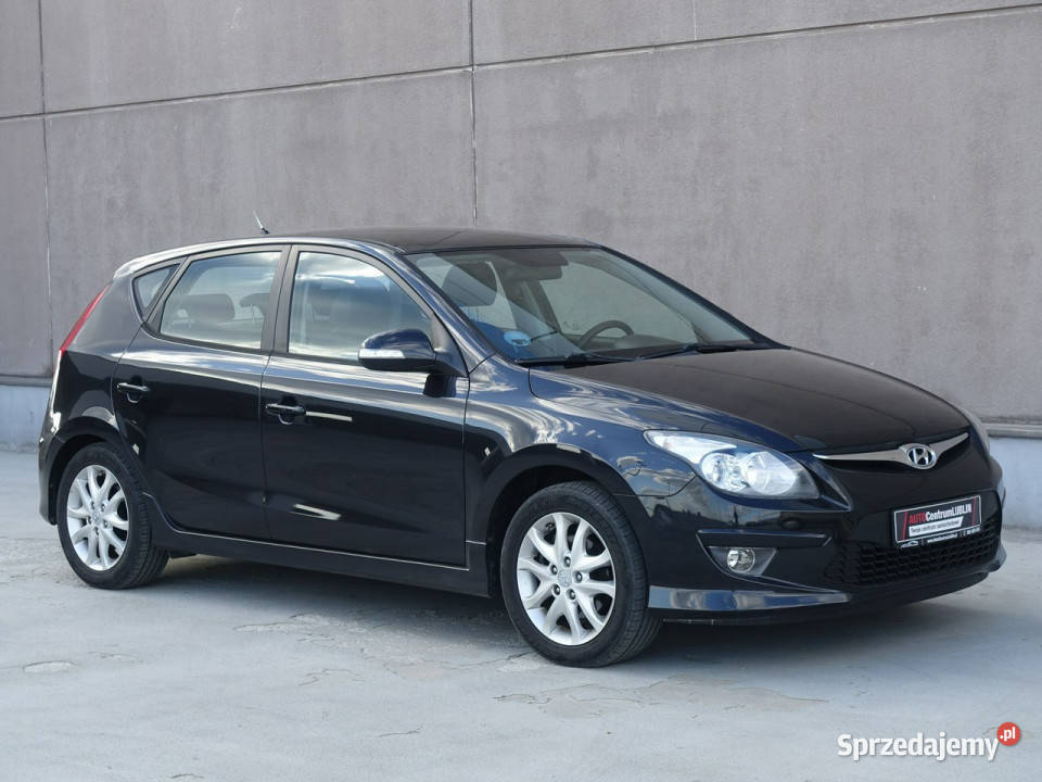 Hyundai i30 14 Ben110FIFA EditionPół skóryGrzane manualna Lublin