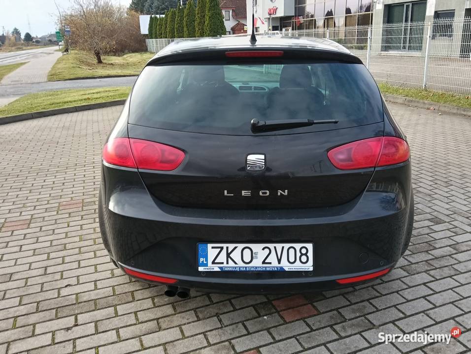Seat León 2010r 14 benzyna 6 biegów Słupsk sprzedam