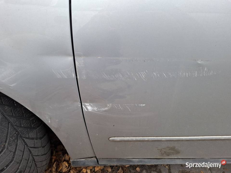 Passat kombi 19 TDI 2006 r 105KM Kielce