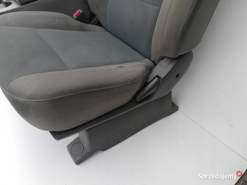 KOMPLET FOTELE PRZÓD KANAPA TYŁ NISSAN TITAN Motoryzacja Nowy Tomyśl