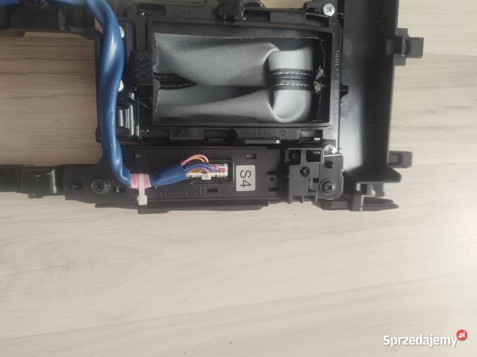 Lexus IS panelkonsolatunel Rok produkcji 2014 Gdynia