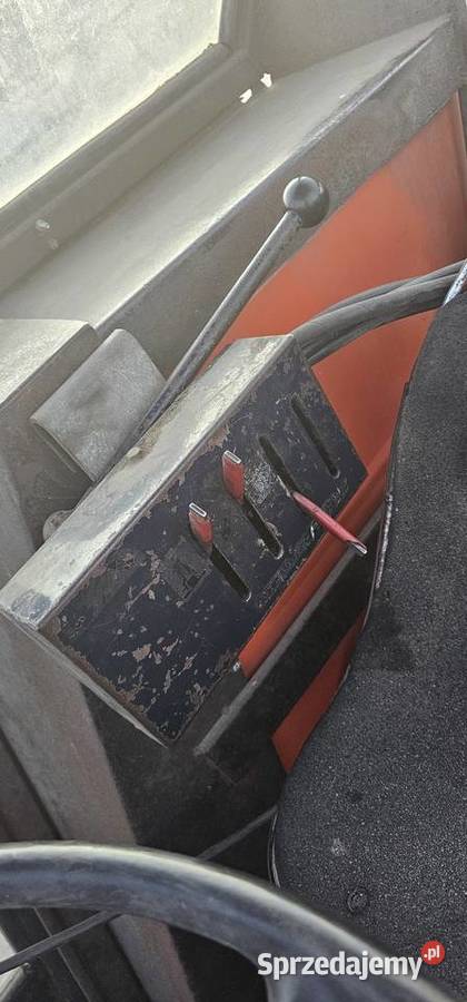 Przyczepa samozbierajaca Deutz Fahr K560 Złoczew