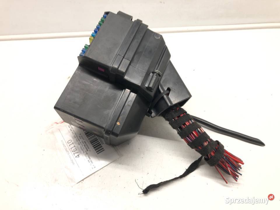 SKRZYNKA BEZPIECZNIKÓW VW PHAETON 3D2937495