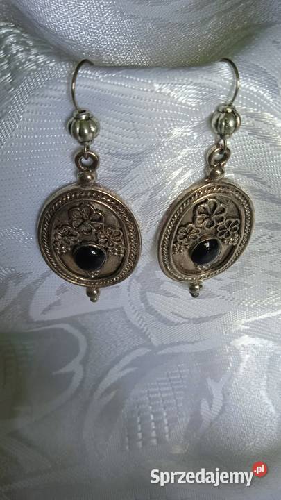 OKAZAŁE KOLCZYKI Z CZARNYM ONYKSEM Piła