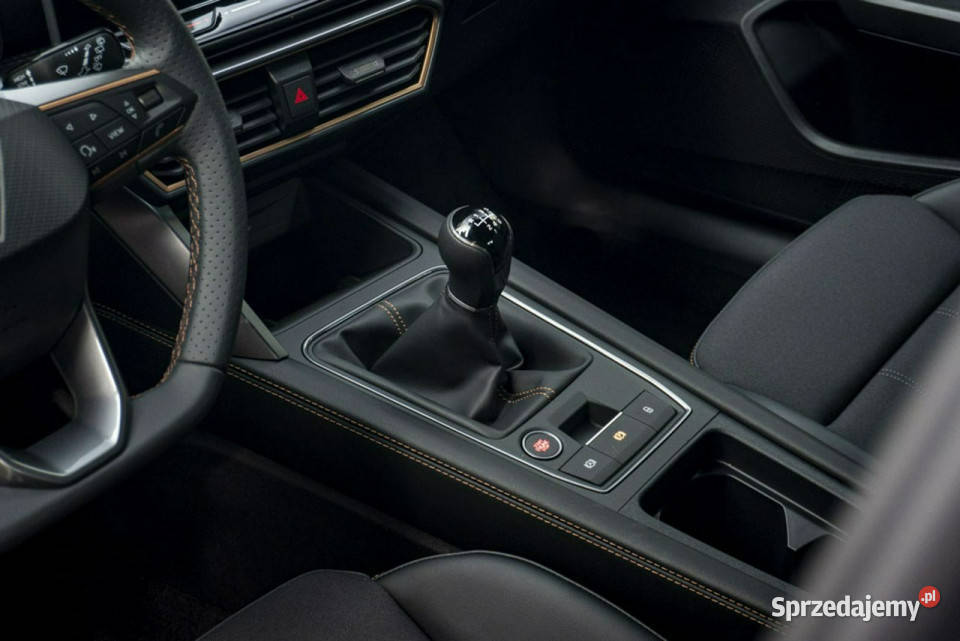 Cupra Leon 15 eTSI 150 Dostępny ręki Łódź