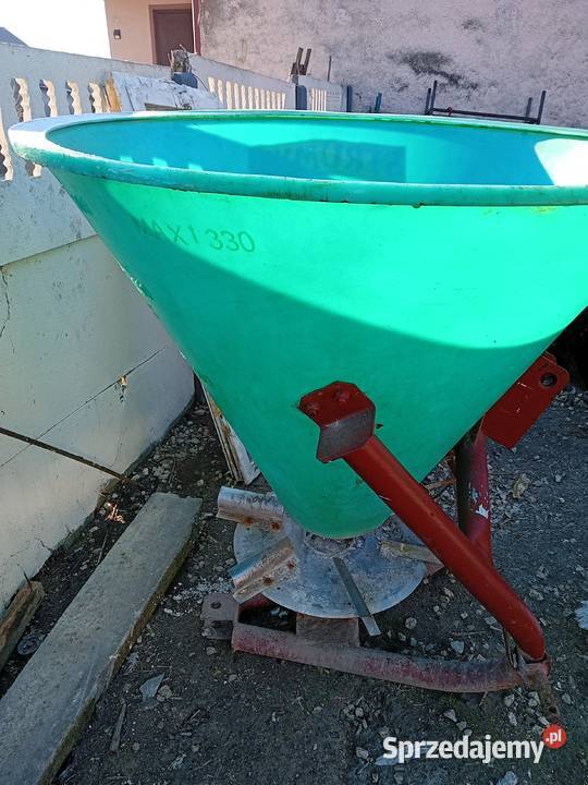 Rozsiewacz do nawozu nieuszkodzony Węchadłów