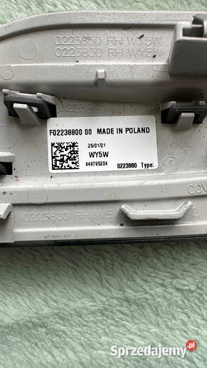 MINI COOPER F55 F56 F56E KIERUNKOWSKAZ PRAWY W Gorzów Wielkopolski sprzedam