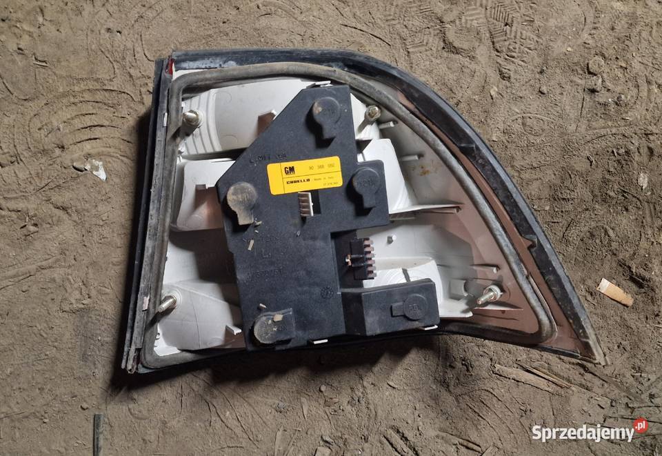Opel Vectra B lampa tylna kujawsko-pomorskie Chełmno