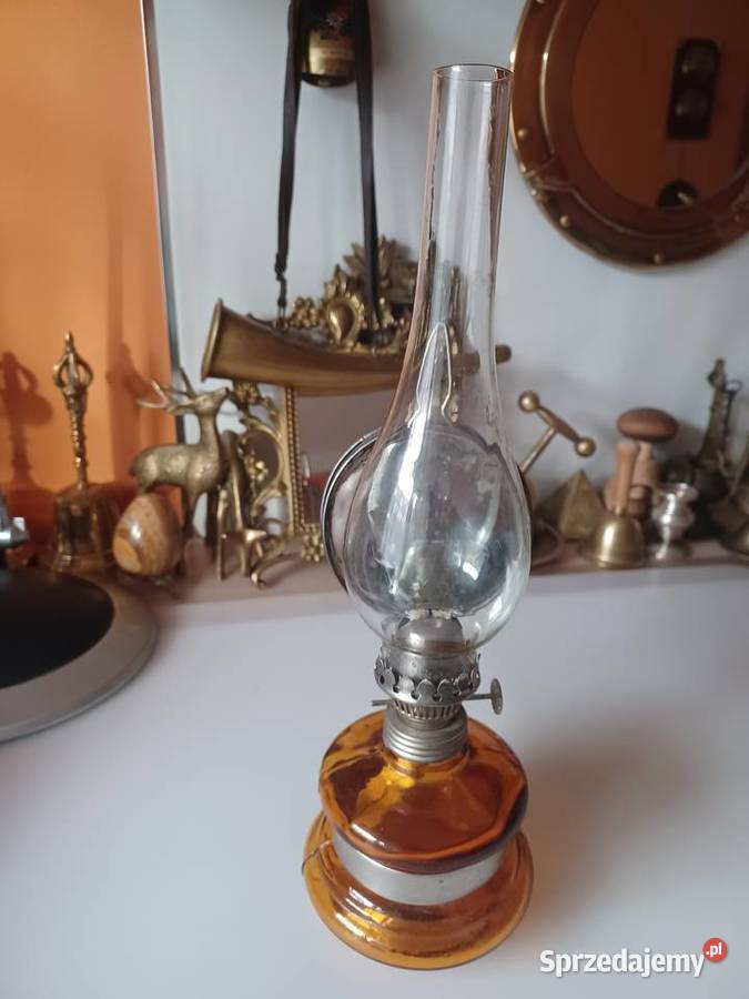 Naftowa lampa z czasów PRL Poznań