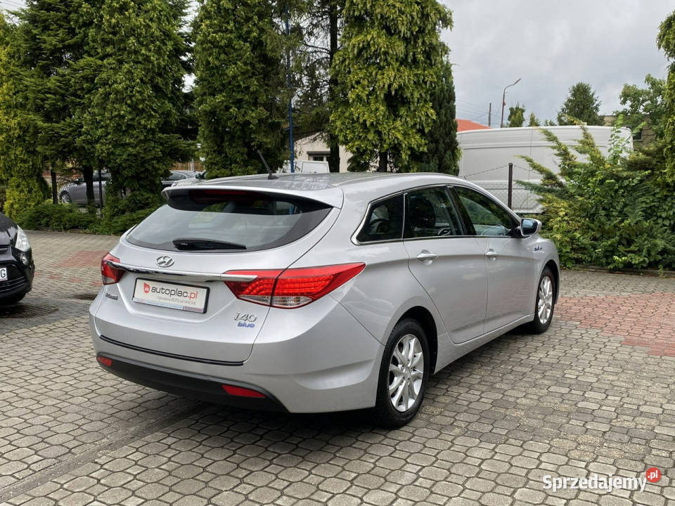 Hyundai i40 Rezerwacja