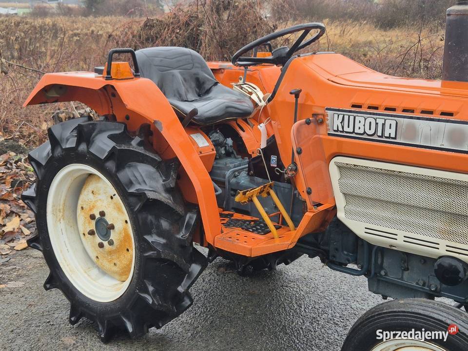 Traktorek traktor KUBOTA L2002S 20 24 Małuszyn