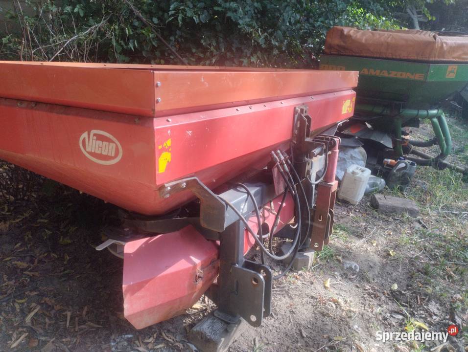 Rozsiewacz solarka piaskarka Amazone 1200L oc Żółkiewka-Osada