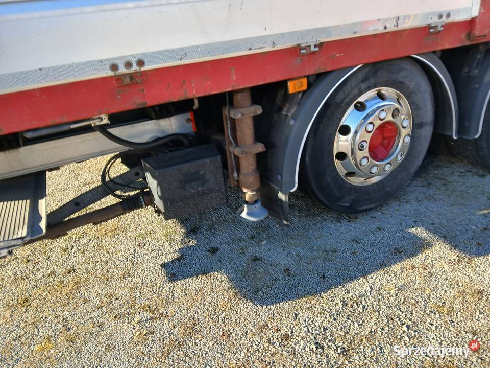 Renault skrzynia z dzwigiem Warszawa