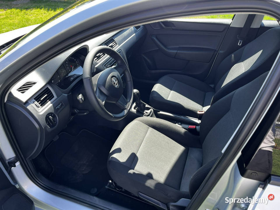 koda RAPID Skoda RAPID 12 TSI Edition serwisowany w ASO Racławice