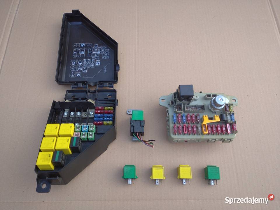 Rover moduł sensor sterowni YWC104500 52010268D osobowe Jarocin