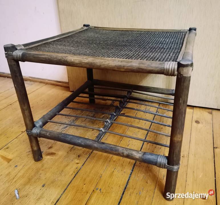 Stolik kawowy z rattanu Trzcianka