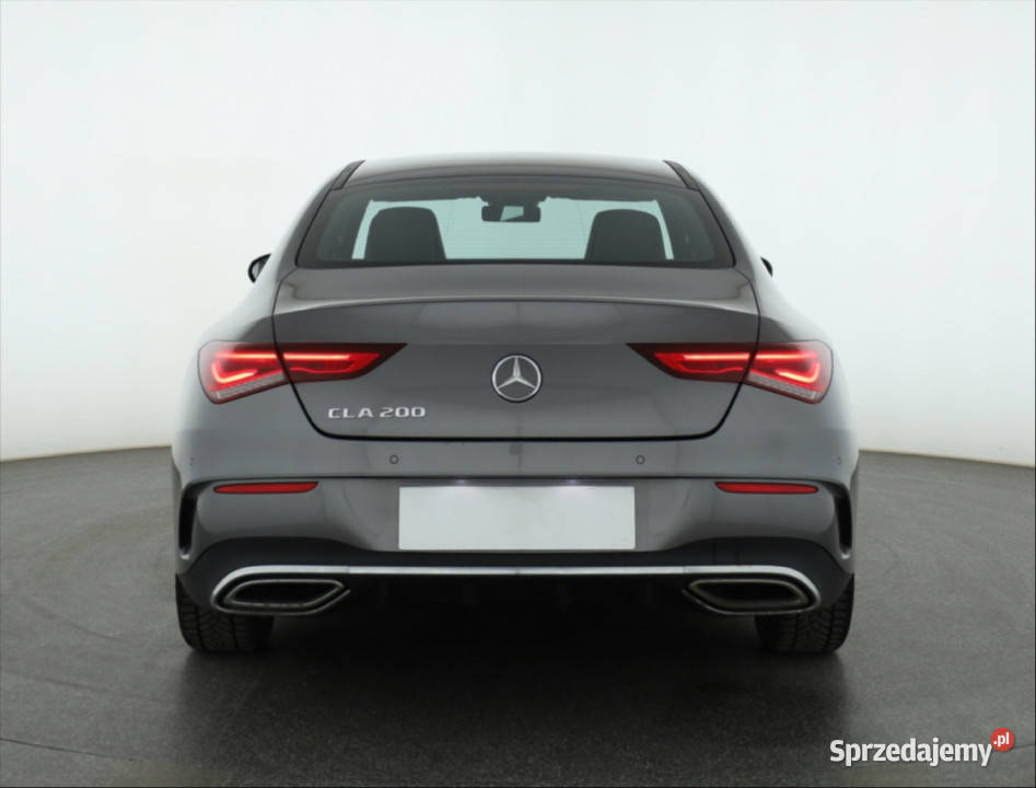 Mercedes CLA 200