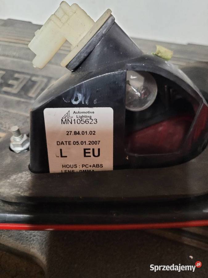 Lampa klapa tył lewa mitsubishi Colt cz3 Starogard Gdański